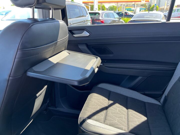 Abbildung Fahrzeugdetailansicht Volkswagen Touran - Nr. 32
