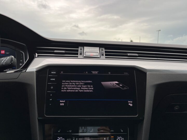 Abbildung Fahrzeugdetailansicht Volkswagen Passat Variant - Nr. 21