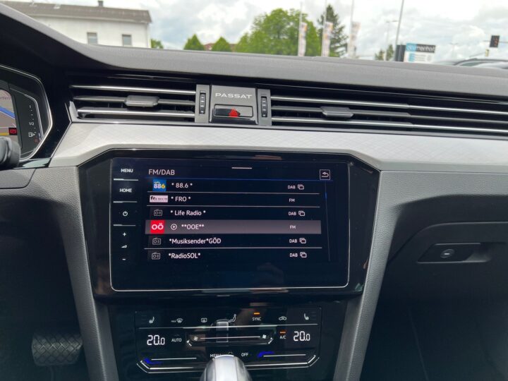 Abbildung Fahrzeugdetailansicht Volkswagen Passat Variant - Nr. 19