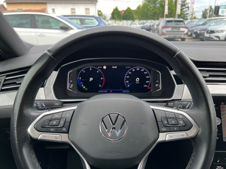Abbildung Fahrzeugdetailansicht Volkswagen Passat Variant - Nr. 15
