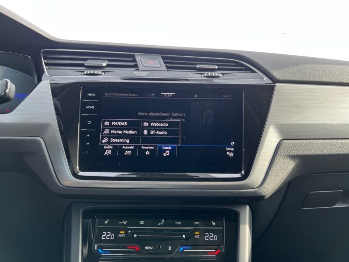 Abbildung Fahrzeugdetailansicht Volkswagen Touran - Nr. 20