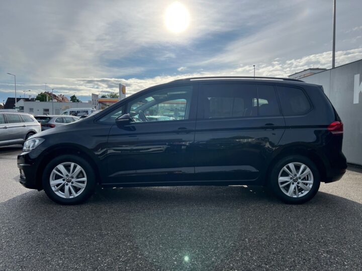 Abbildung Fahrzeugdetailansicht Volkswagen Touran - Nr. 5
