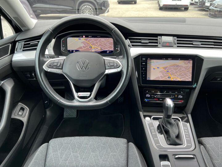 Abbildung Fahrzeugdetailansicht Volkswagen Passat Variant - Nr. 10