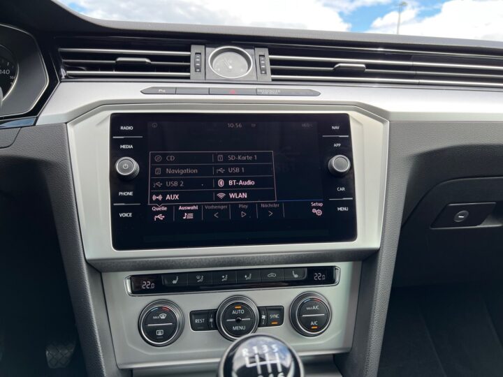 Abbildung Fahrzeugdetailansicht Volkswagen Passat Variant - Nr. 20