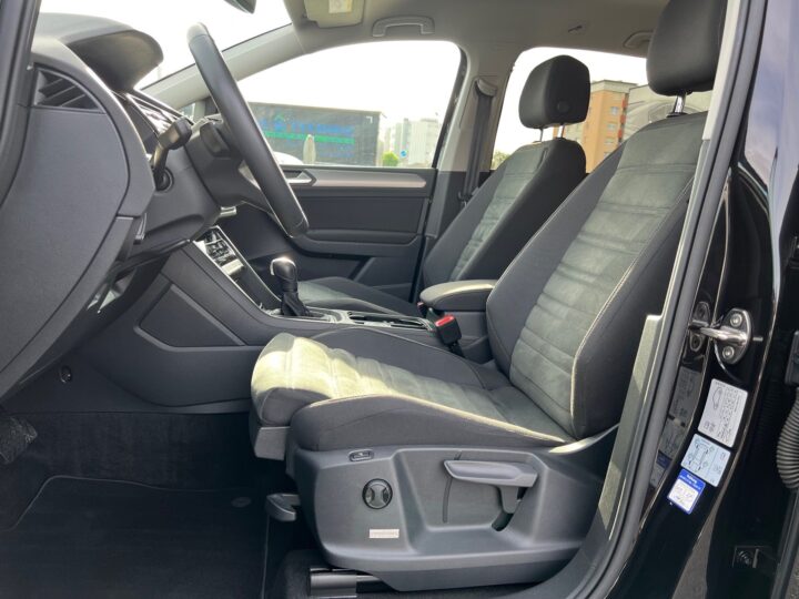 Abbildung Fahrzeugdetailansicht Volkswagen Touran - Nr. 12