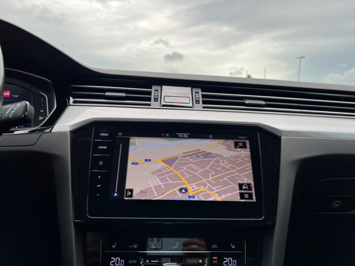 Abbildung Fahrzeugdetailansicht Volkswagen Passat Variant - Nr. 25