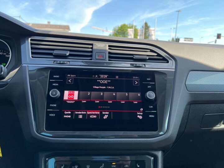 Abbildung Fahrzeugdetailansicht Volkswagen Tiguan - Nr. 18