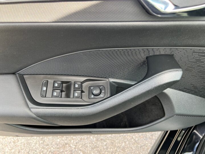 Abbildung Fahrzeugdetailansicht Skoda Octavia - Nr. 32