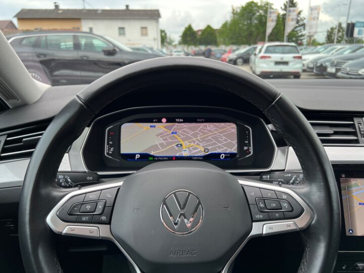 Abbildung Fahrzeugdetailansicht Volkswagen Passat Variant - Nr. 15