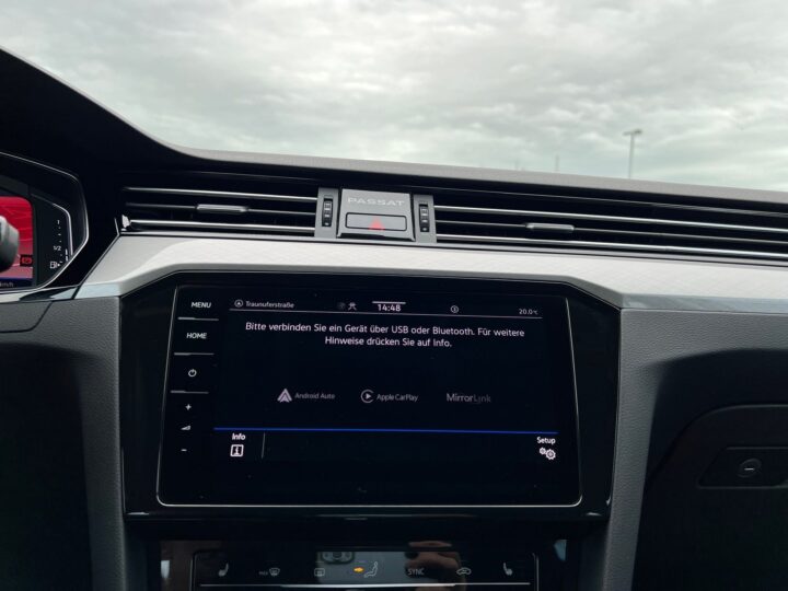 Abbildung Fahrzeugdetailansicht Volkswagen Passat Variant - Nr. 22