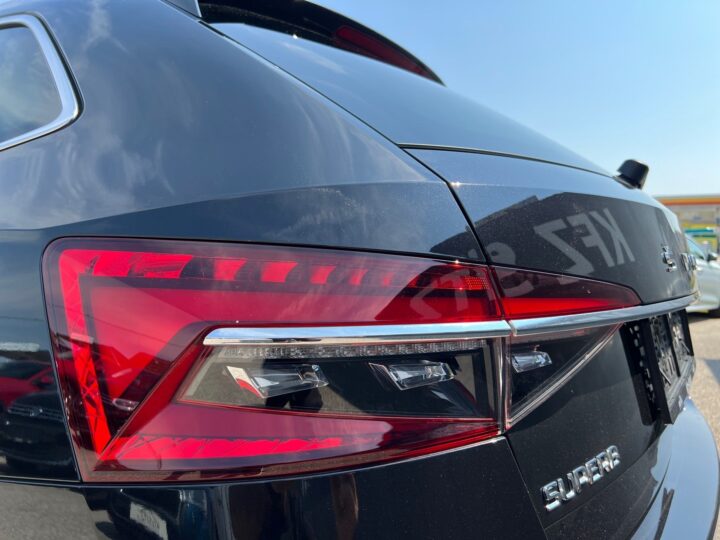Abbildung Fahrzeugdetailansicht Skoda Superb - Nr. 39