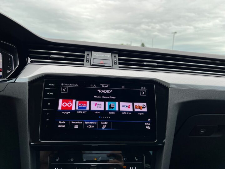 Abbildung Fahrzeugdetailansicht Volkswagen Passat Variant - Nr. 19