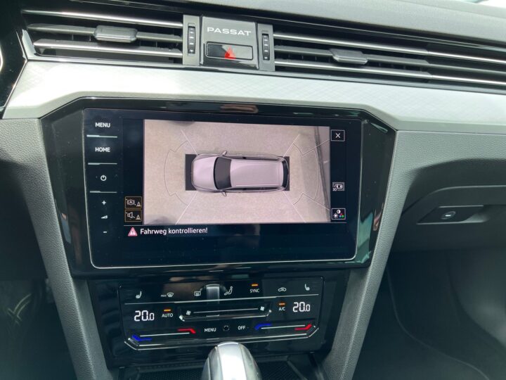 Abbildung Fahrzeugdetailansicht Volkswagen Passat Variant - Nr. 27