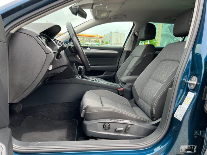 Abbildung Fahrzeugdetailansicht Volkswagen Passat Variant - Nr. 12