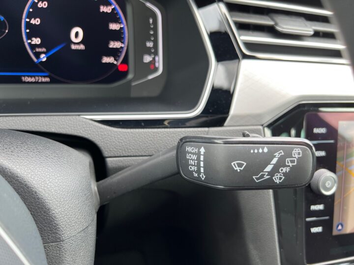 Abbildung Fahrzeugdetailansicht Volkswagen Passat Variant - Nr. 43