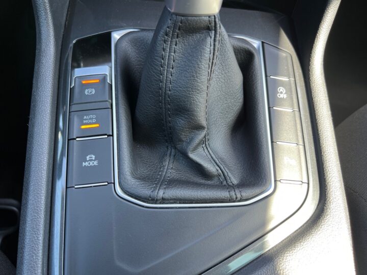Abbildung Fahrzeugdetailansicht Volkswagen Tiguan - Nr. 43