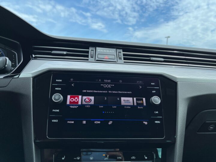 Abbildung Fahrzeugdetailansicht Volkswagen Passat Variant - Nr. 19