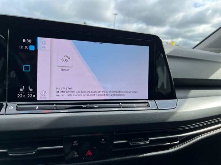 Abbildung Fahrzeugdetailansicht Volkswagen Golf Variant - Nr. 22