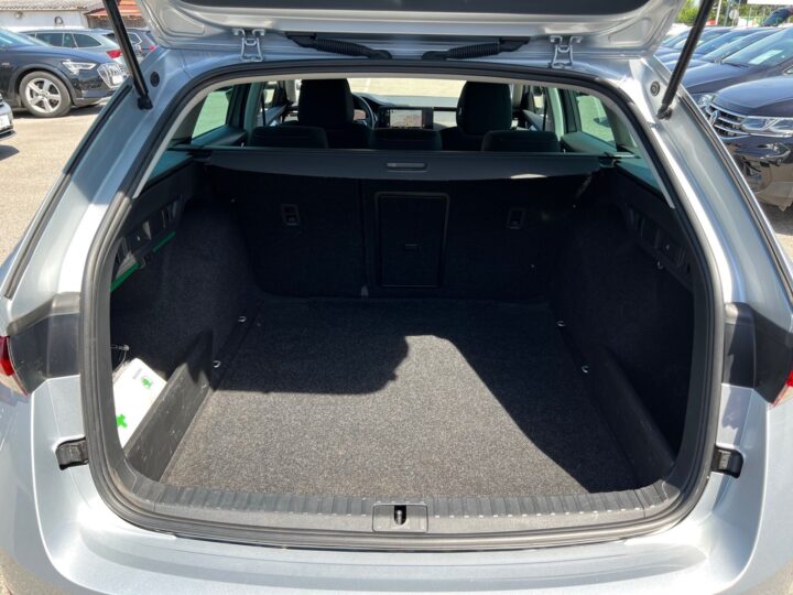 Abbildung Fahrzeugdetailansicht Skoda Octavia - Nr. 14