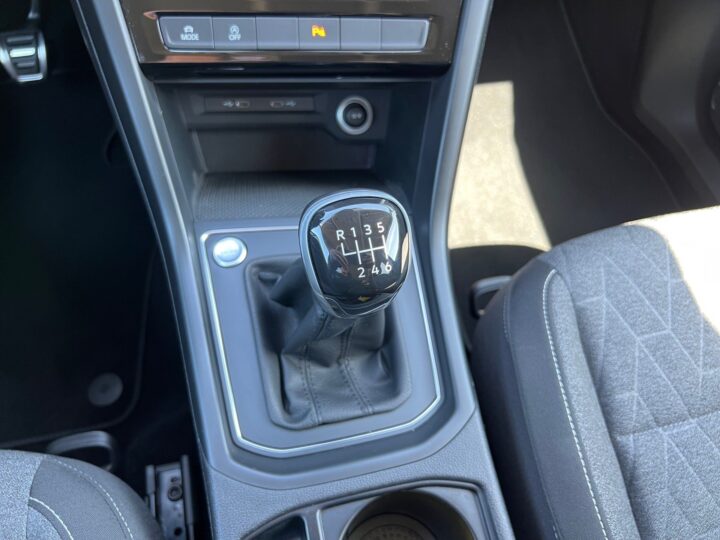 Abbildung Fahrzeugdetailansicht Volkswagen Touran - Nr. 29