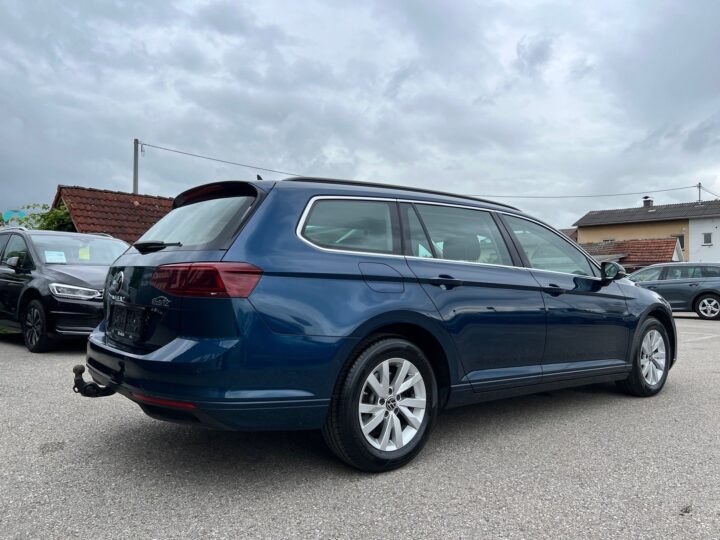 Abbildung Fahrzeugdetailansicht Volkswagen Passat Variant - Nr. 2