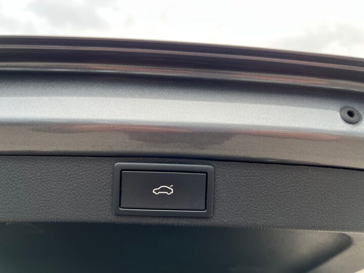 Abbildung Fahrzeugdetailansicht Skoda Octavia - Nr. 38