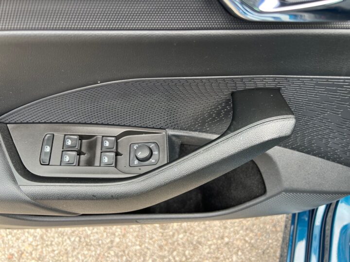Abbildung Fahrzeugdetailansicht Skoda Octavia - Nr. 32