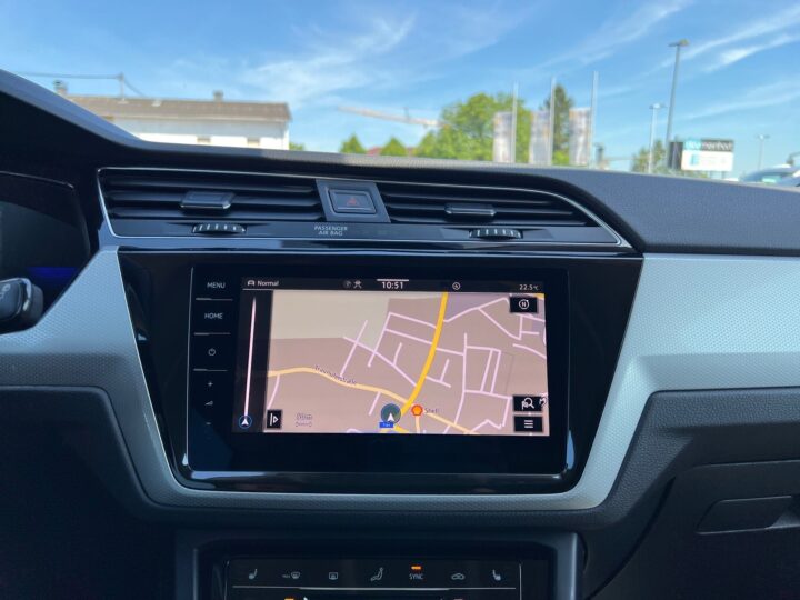 Abbildung Fahrzeugdetailansicht Volkswagen Touran - Nr. 24
