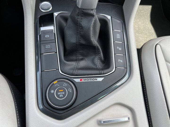 Abbildung Fahrzeugdetailansicht Volkswagen Tiguan - Nr. 47