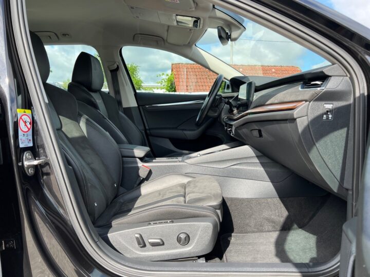 Abbildung Fahrzeugdetailansicht Skoda Octavia - Nr. 34