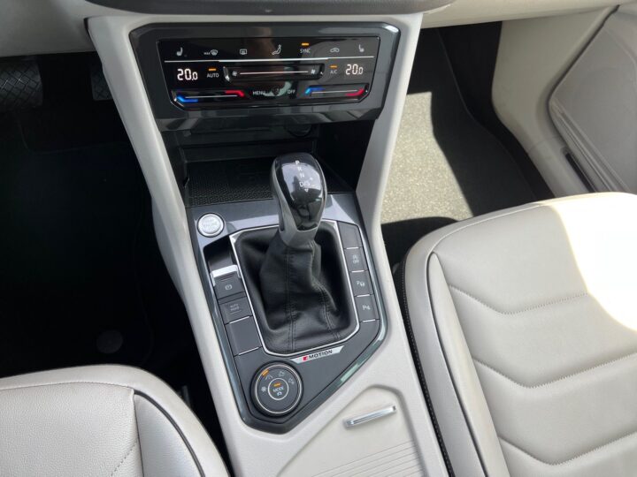 Abbildung Fahrzeugdetailansicht Volkswagen Tiguan - Nr. 29