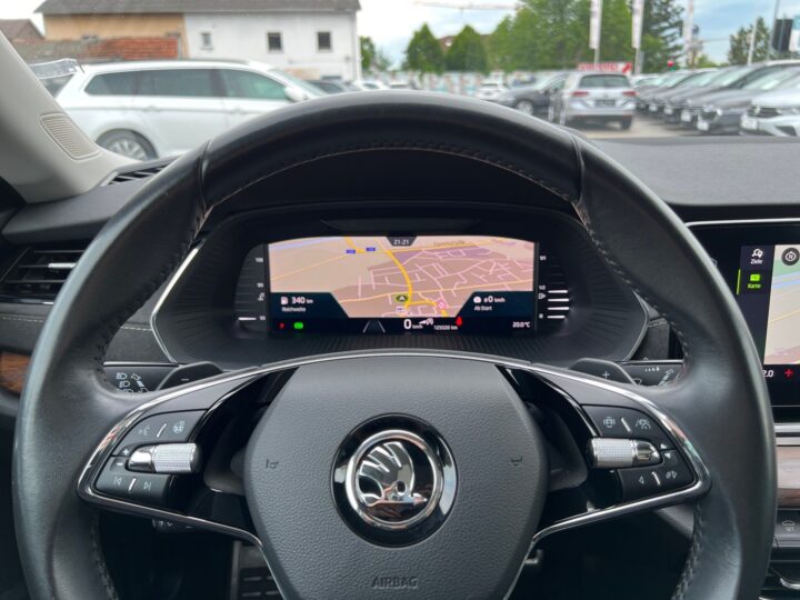 Abbildung Fahrzeugdetailansicht Skoda Octavia - Nr. 15