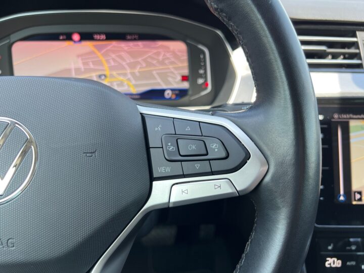 Abbildung Fahrzeugdetailansicht Volkswagen Passat Variant - Nr. 39