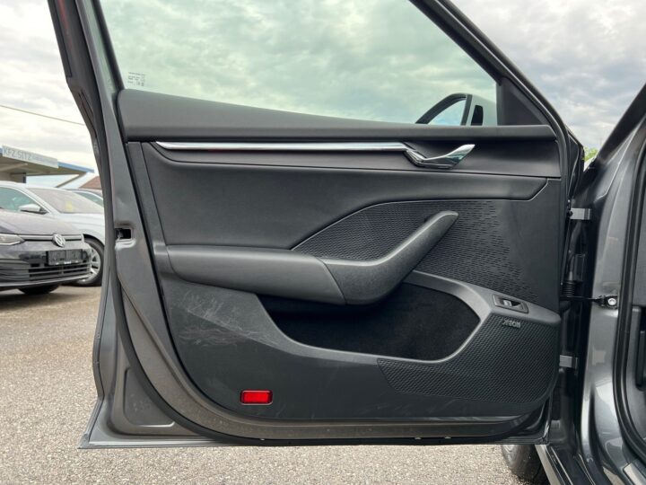 Abbildung Fahrzeugdetailansicht Skoda Octavia - Nr. 30