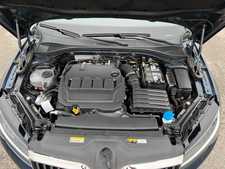 Abbildung Fahrzeugdetailansicht Skoda Superb - Nr. 34