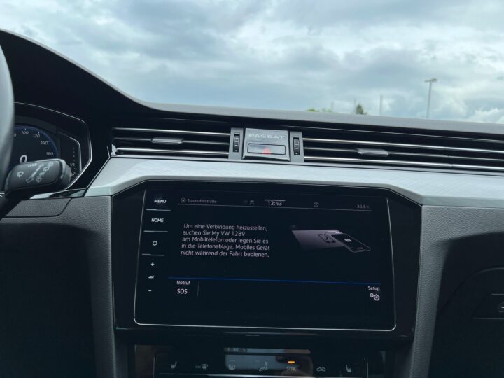 Abbildung Fahrzeugdetailansicht Volkswagen Passat Variant - Nr. 22