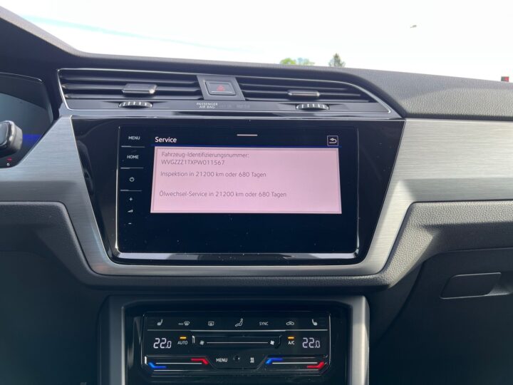 Abbildung Fahrzeugdetailansicht Volkswagen Touran - Nr. 27