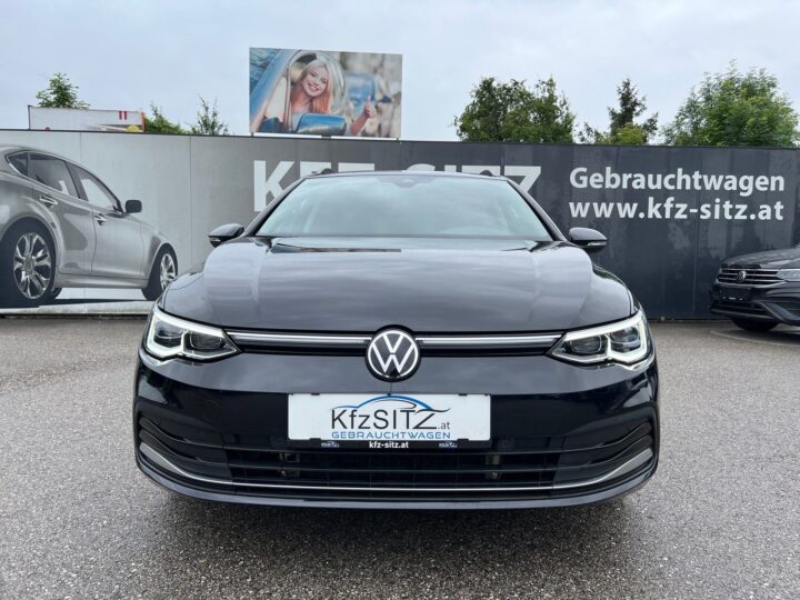 Abbildung Fahrzeugdetailansicht Volkswagen Golf Variant - Nr. 7