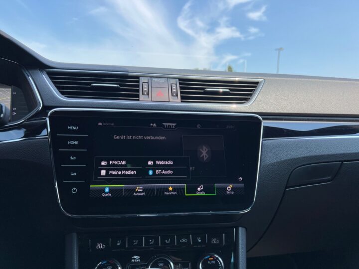Abbildung Fahrzeugdetailansicht Skoda Superb - Nr. 20
