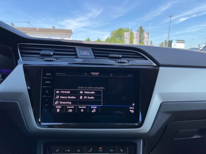 Abbildung Fahrzeugdetailansicht Volkswagen Touran - Nr. 20