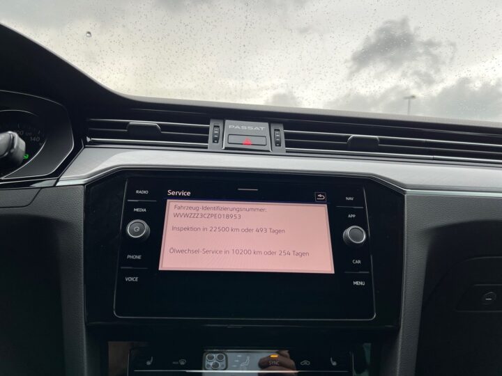 Abbildung Fahrzeugdetailansicht Volkswagen Passat Variant - Nr. 26