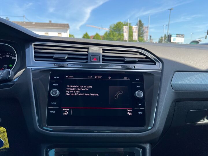 Abbildung Fahrzeugdetailansicht Volkswagen Tiguan - Nr. 21