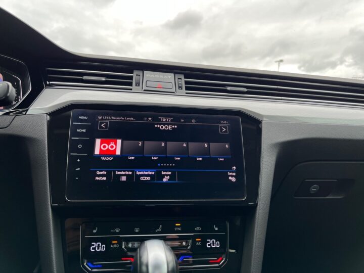 Abbildung Fahrzeugdetailansicht Volkswagen Passat Variant - Nr. 19