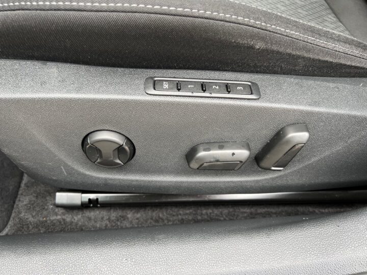 Abbildung Fahrzeugdetailansicht Skoda Octavia - Nr. 31