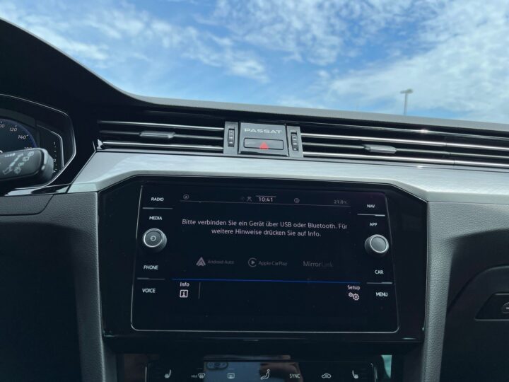 Abbildung Fahrzeugdetailansicht Volkswagen Passat Variant - Nr. 22
