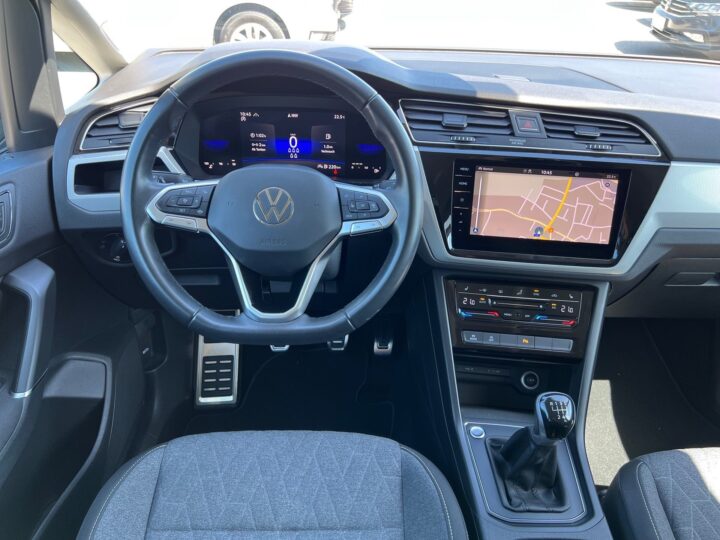 Abbildung Fahrzeugdetailansicht Volkswagen Touran - Nr. 10
