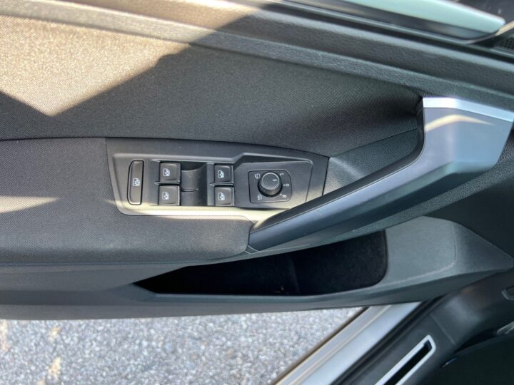 Abbildung Fahrzeugdetailansicht Volkswagen Tiguan - Nr. 30