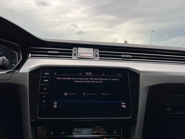 Abbildung Fahrzeugdetailansicht Volkswagen Passat Variant - Nr. 22