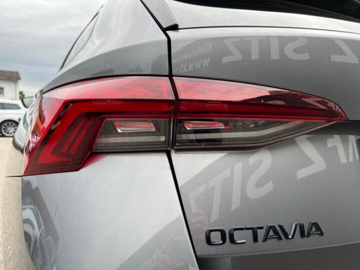 Abbildung Fahrzeugdetailansicht Skoda Octavia - Nr. 39