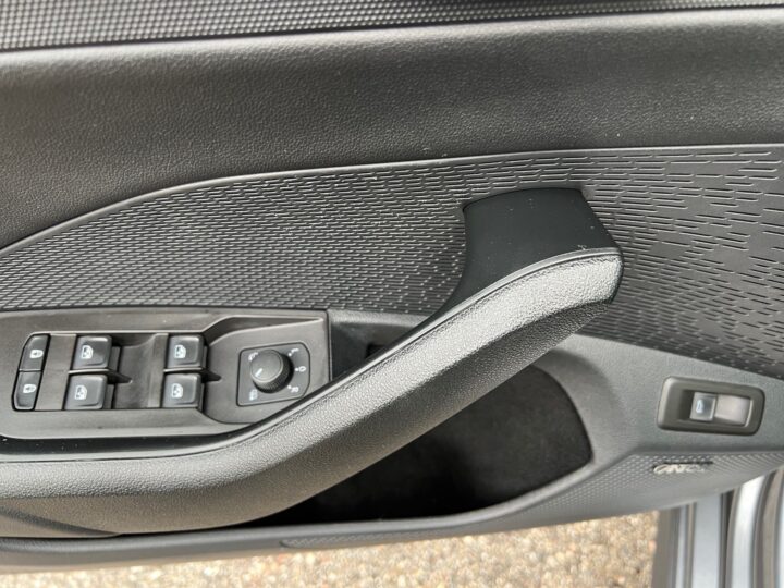 Abbildung Fahrzeugdetailansicht Skoda Octavia - Nr. 32